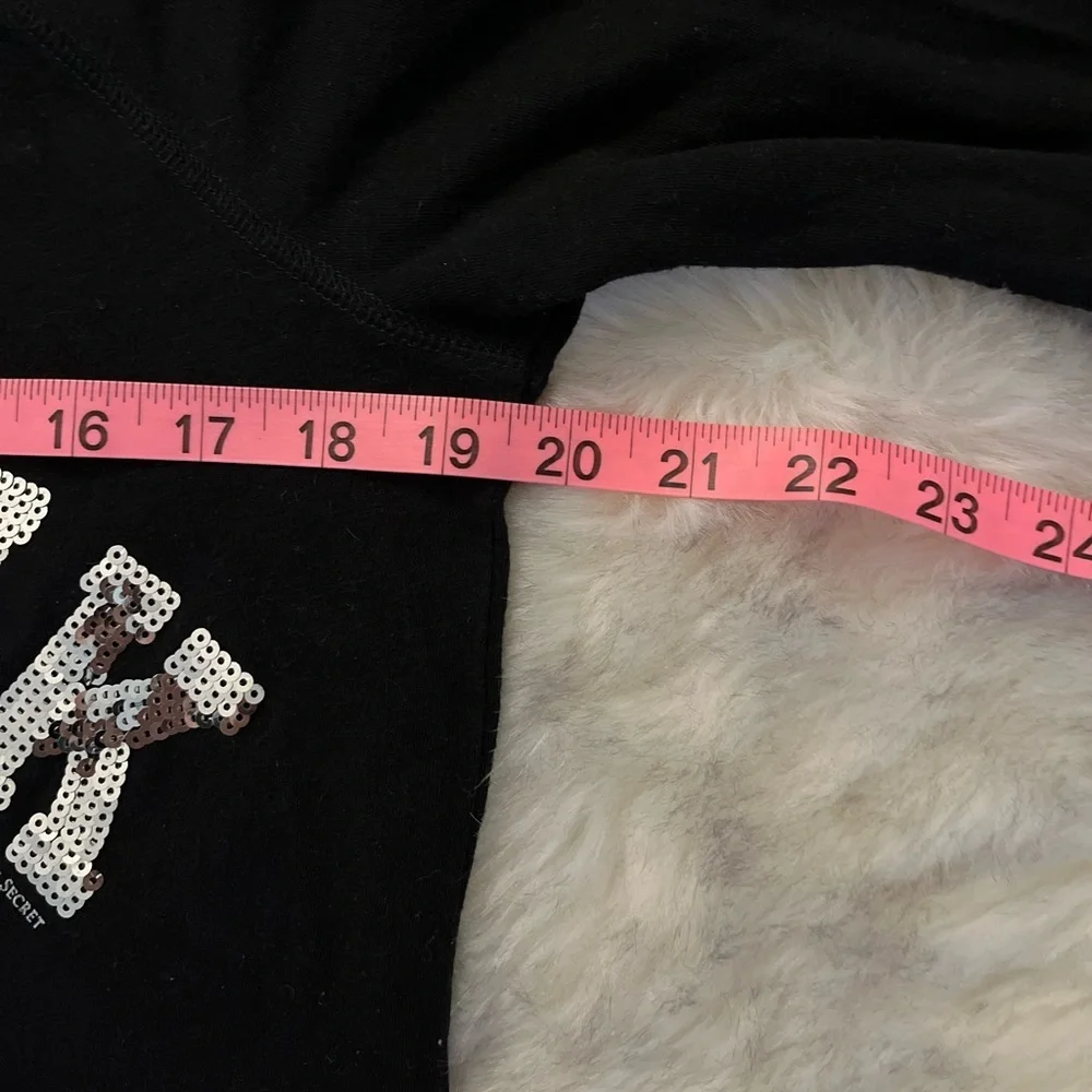 Victoria’s Secret Pink Vintage Where’s My Gift Sequin Black Pajama Sleep Shirt M